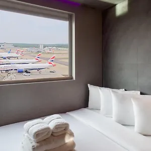 Bloc London Gatwick Airport Hotel Horley